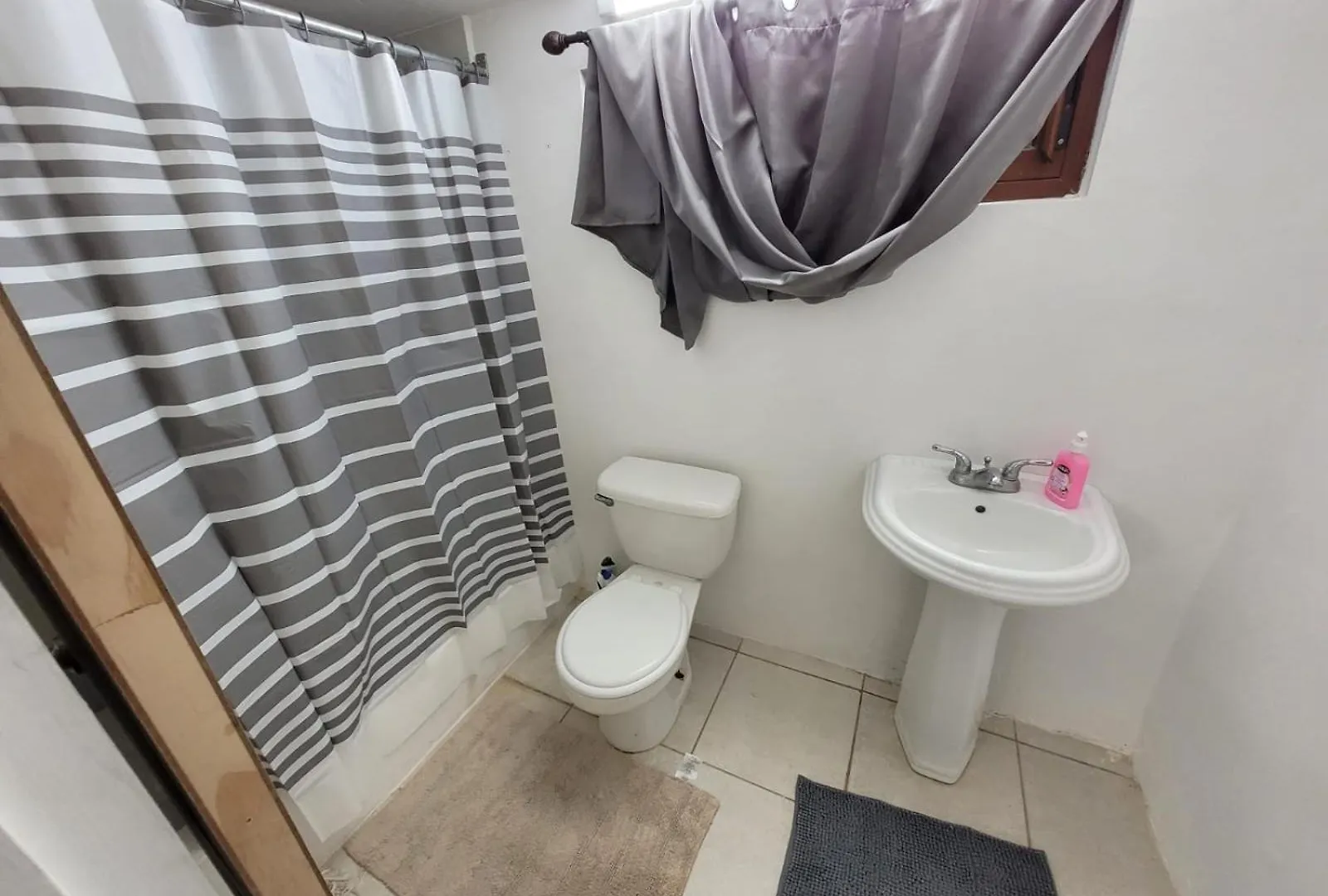 Appartement The Comfort Stays Tt Santa Cruz Trinidad en Tobago